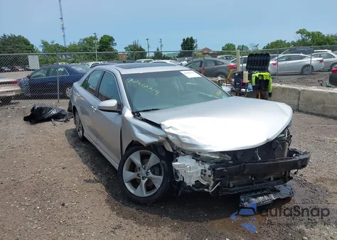 2014 Toyota Camry Se Sport из США, поврежденный, VIN 4T1BF1FK0EU395492